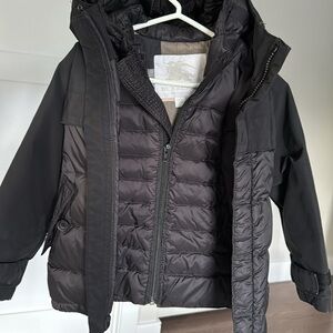 Burberry kid’s puffer jacket in size 5